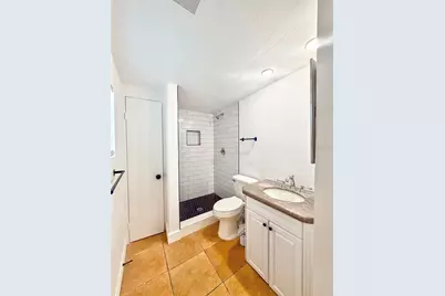 3724 Taro Place, Sarasota, FL 34232 - Photo 14