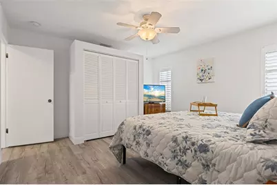 7215 Westmoreland Drive, Sarasota, FL 34243 - Photo 12