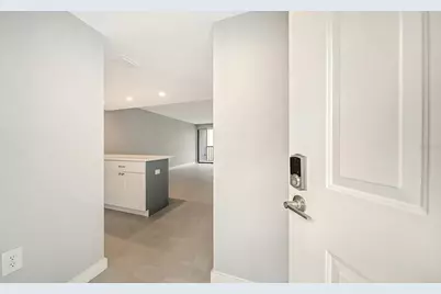 3262 Cross Creek Drive #3262, Sarasota, FL 34231 - Photo 4