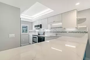 3262 Cross Creek Dr, Sarasota, FL 34231 - Photo 14