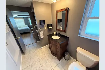 318 Venice East Boulevard, Venice, FL 34293 - Photo 30