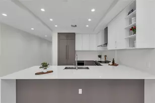 275 1st Ave S, Saint Petersburg, FL 33701 - Photo 26