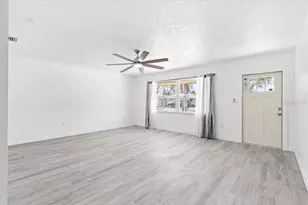 6243 Carlton Ave, Sarasota, FL 34231 - Photo 6