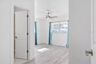 6243 Carlton Ave, Sarasota, FL 34231 - Photo 26