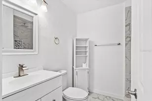 6243 Carlton Ave, Sarasota, FL 34231 - Photo 16