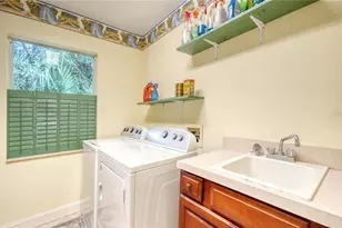 2166 Sylvan Lea Dr, Sarasota, FL 34240 - Photo 26