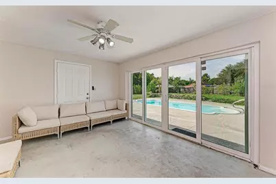 2219 Lockwood Meadows Circle, Sarasota, FL 34234 - Photo 14
