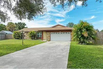 2219 Lockwood Meadows Circle, Sarasota, FL 34234 - Photo 2