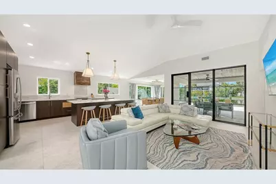 556 N Washington Drive, Sarasota, FL 34236 - Photo 10