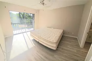 1650 Pine Tree Ln, Sarasota, FL 34236 - Photo 10