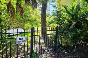 1650 Pine Tree Ln, Sarasota, FL 34236 - Photo 22