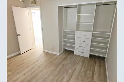 1650 Pine Tree Lane #204, Sarasota, FL 34236 - Photo 16