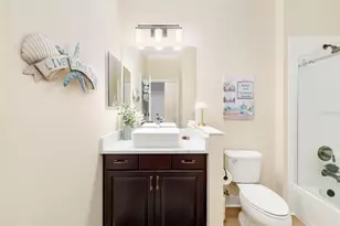 21620 Avon Park Ct, Venice, FL 34293 - Photo 26