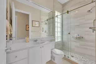 8375 Jesolo Ln, Sarasota, FL 34238 - Photo 16
