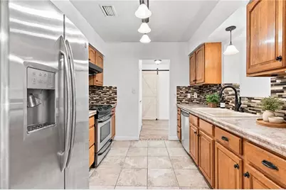 1126 Carmella Circle, Sarasota, FL 34243 - Photo 8
