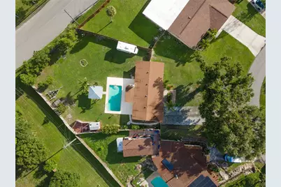 1126 Carmella Circle, Sarasota, FL 34243 - Photo 28