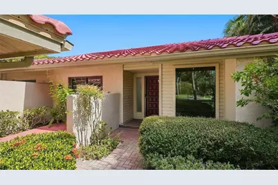 4802 Kestral Park Circle #22, Sarasota, FL 34231 - Photo 1