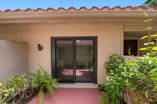 4802 Kestral Park Cir, Sarasota, FL 34231 - Photo 4