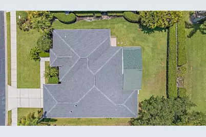 8015 Spring Marsh Drive, Bradenton, FL 34201 - Photo 8