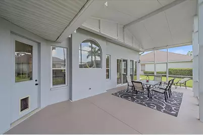8015 Spring Marsh Drive, Bradenton, FL 34201 - Photo 10