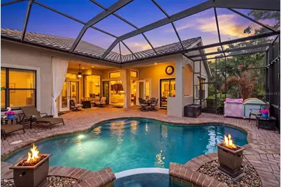 7651 Portstewart Drive, Lakewood Ranch, FL 34202 - Photo 2