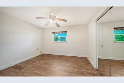 4090 Groveland Avenue, Sarasota, FL 34231 - Photo 16