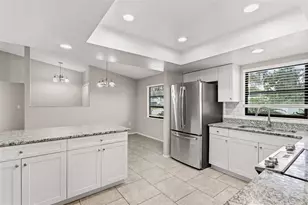 2475 Wood Oak Dr, Sarasota, FL 34232 - Photo 14