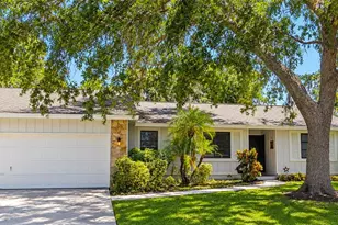 2475 Wood Oak Dr, Sarasota, FL 34232 - Photo 1