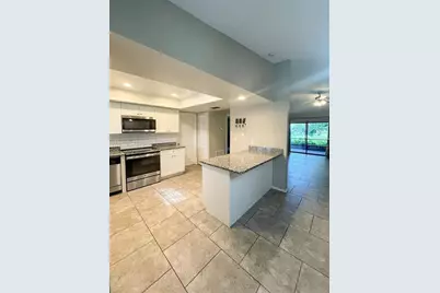 2475 Wood Oak Drive, Sarasota, FL 34232 - Photo 4