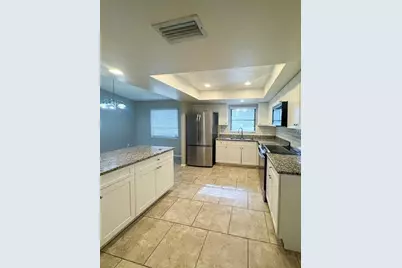 2475 Wood Oak Drive, Sarasota, FL 34232 - Photo 8