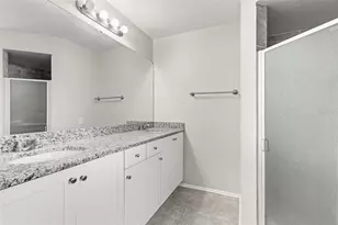2475 Wood Oak Dr, Sarasota, FL 34232 - Photo 32