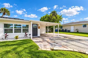 315 Azalea Rd, Venice, FL 34293 - Photo 2