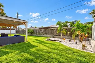 315 Azalea Rd, Venice, FL 34293 - Photo 26