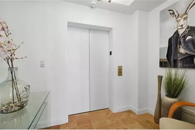 1241 Gulf Of Mexico Drive #608, Longboat Key, FL 34228 - Photo 2