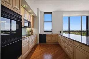 1241 Gulf of Mexico Dr, Longboat Key, FL 34228 - Photo 12