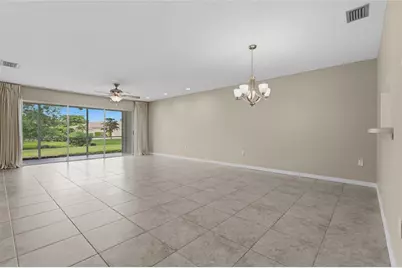 3032 Ringwood Meadow #17, Sarasota, FL 34235 - Photo 4
