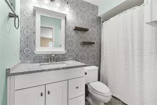 1647 Southwood St, Sarasota, FL 34231 - Photo 18