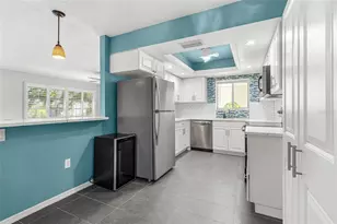 1647 Southwood St, Sarasota, FL 34231 - Photo 8