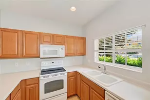 13068 Tigers Eye Dr, Venice, FL 34292 - Photo 8