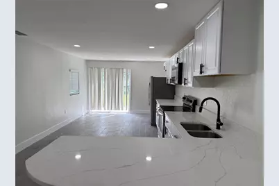 3319 12th Street Court E, Bradenton, FL 34208 - Photo 4