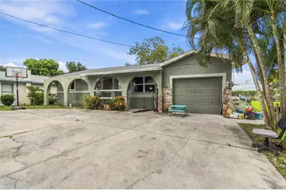 1505 1st Avenue E, Palmetto, FL 34221 - Photo 2