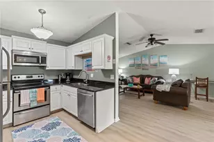 7780 Wright Ave, Sarasota, FL 34231 - Photo 8