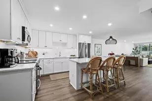 5055 Gulf of Mexico Dr, Longboat Key, FL 34228 - Photo 10