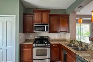 11105 Encanto Terrace, Lakewood Ranch, FL 34211 - Photo 6