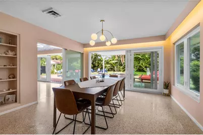 7739 Westmoreland Drive, Sarasota, FL 34243 - Photo 8
