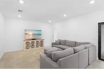 6587 Silverstar Drive, Sarasota, FL 34240 - Photo 8