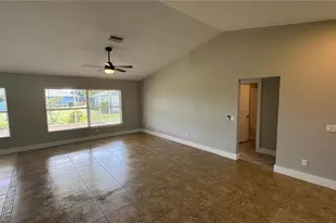 11728 Shirburn Cir, Parrish, FL 34219 - Photo 4