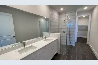 18519 Dayspring Place, Venice, FL 34293 - Photo 10