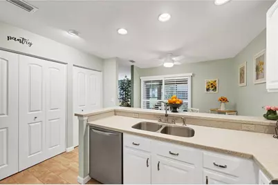 4021 Oakhurst Drive #3121, Sarasota, FL 34233 - Photo 12