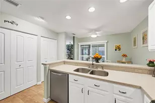4021 Oakhurst Dr, Sarasota, FL 34233 - Photo 12